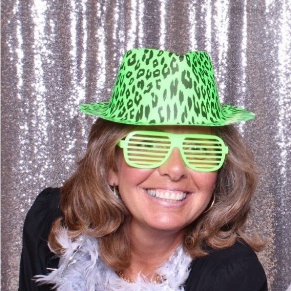 Meet your Posher, Viola - Picture 2 of 14